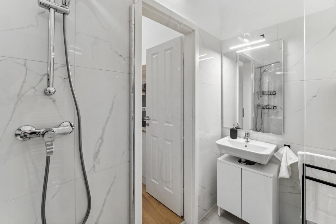 Center Wien Designer Central Modern Apartment מראה חיצוני תמונה